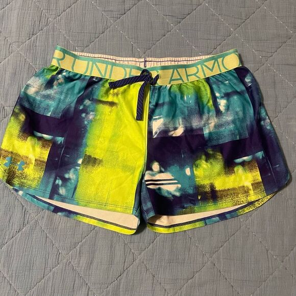 Under Armour YXL Shorts - Picture 1 of 6